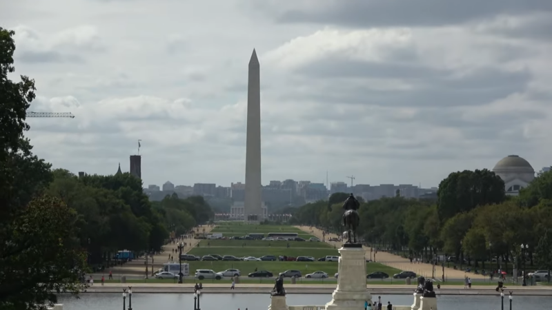 View of The Washington Monument 